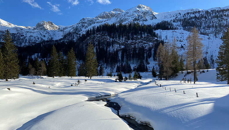 Op de Gnadenalm nabij Obertauern kun je prachtig wandelen en langlaufen. © WintersportOostenrijkGids.nl