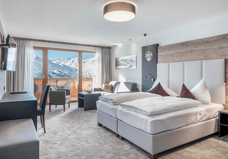 De Gletscherblick-suite in Hotel Riml biedt uitzicht op de hoge toppen van het Oetztal. © Alexander Maria Lohmann