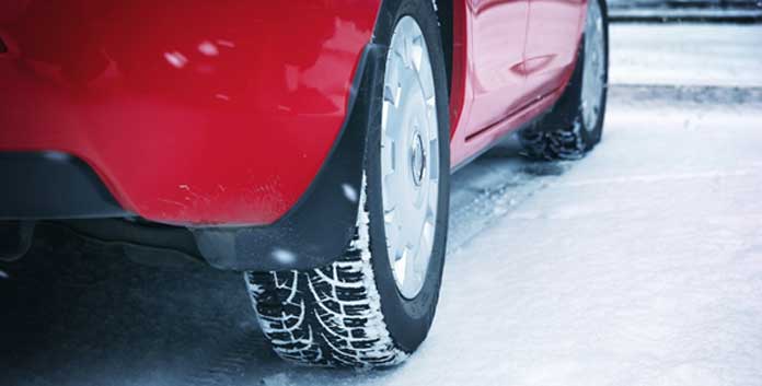 Voor- en nadelen van huurauto versus eigen auto op wintersport