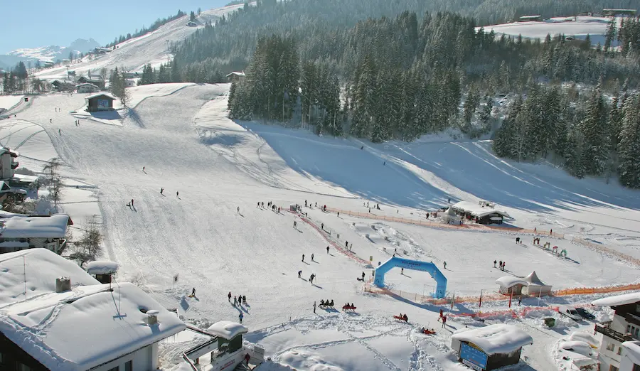 Bij de Schatzerlift in KitzSki ligt een kinderland. © KitzSki Werlberger