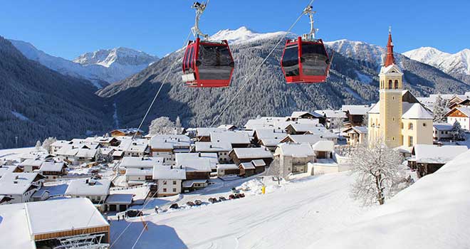 Skiën op de Golzentipp in skigebied Obertilliach