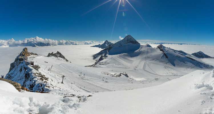 Skiën op de Hintertuxer gletsjer © Hintertuxer Gletscher, becknaphoto