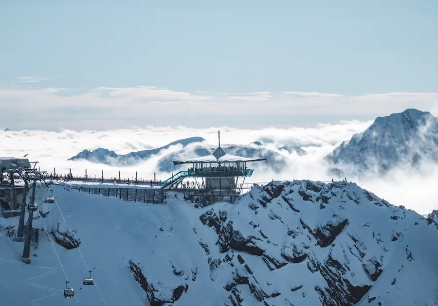 Dankzij de hoge ligging is skigebied Gurgl niet alleen een sneeuwzeker skigebied, maar je kunt er ook genieten van prachtige vergezichten. © Jochen Müller / Ötztal Tourismus