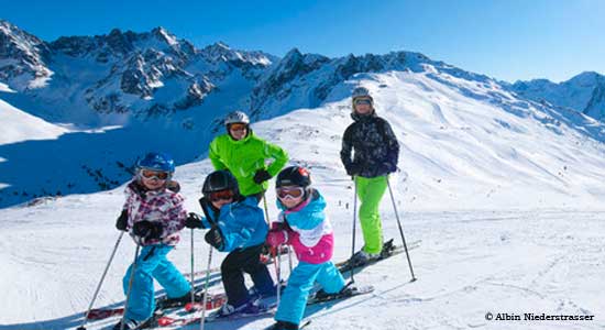 Pistenbully rijden en winterse activiteiten in skigebied Hochzeiger