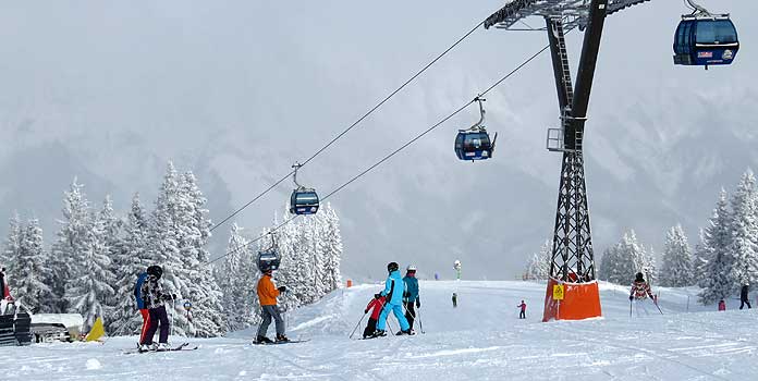 Wintersport in Leogang: kindvriendelijk skigebied bij authentiek dorp