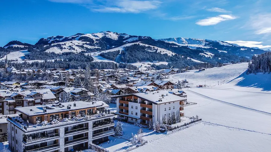 Kirchberg is een van de bekendste après-skidorpen van Oostenrijk, maar er zijn ook rustige gedeeltes. © Geopolyhron / Pixabay